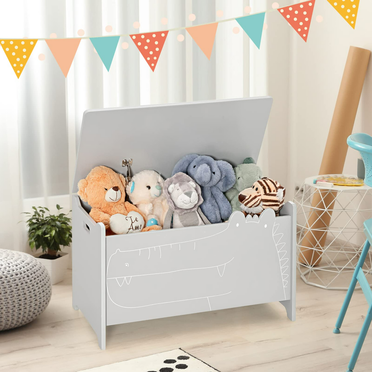 Baby shop storage chest